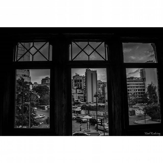  bnw  abandoned  old  house  blackandwhite  door  windows  building ... (Beit Beirut)