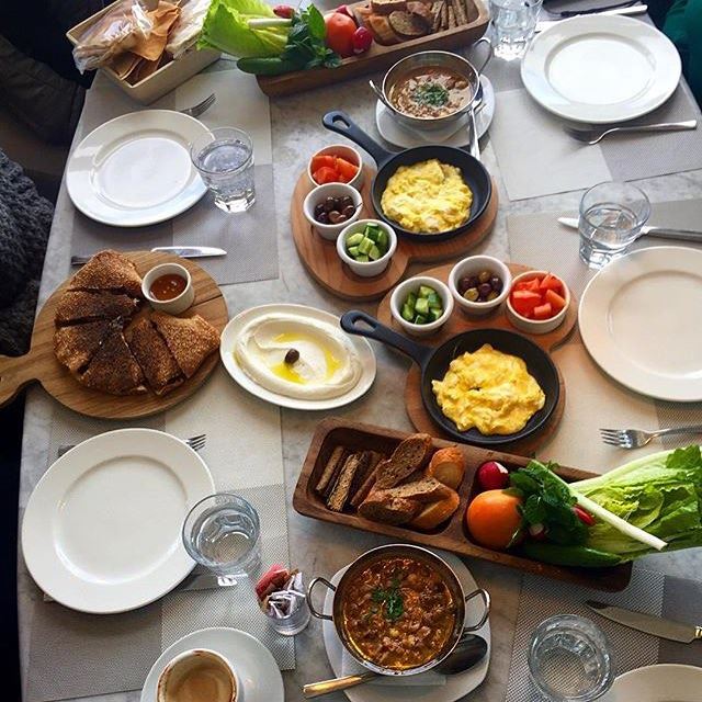 Breakfast time ☀️☀️🍴 Credits to @manal.massoud  (Boulevard Beirut)