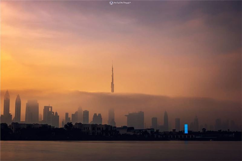 Burj khalifa between the clouds.One of the compositions that illustrates... (Burj Khalifa)