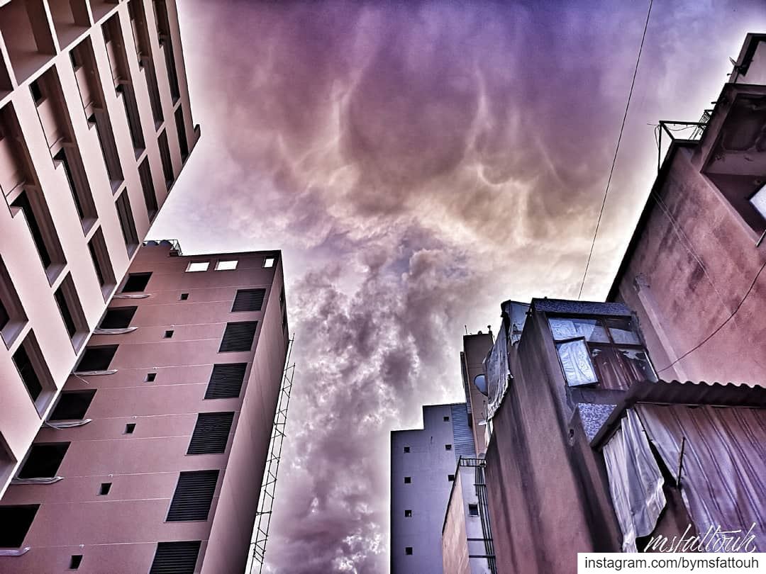 Bursting sky..  thursday  igers  instagramers  whatsuplebanon  mylebanon ...