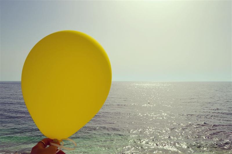 C A T C H. wheremyshoeslead. Balloons  June  Beach  Amchit ... (June Beach Resort)