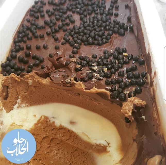 Can you guess which ice cream flavor this is 😍😁👌🍧🍦🍰 ?---------------
