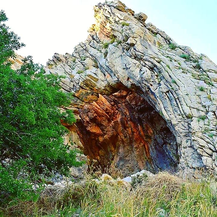  cave  caving  mountaineer  mountainslovers  mountainsarecalling ... (El Laklouk, Mont-Liban, Lebanon)