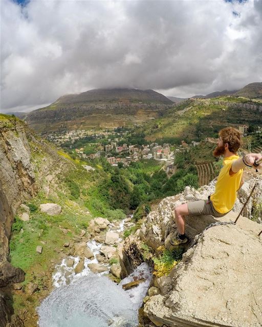 Chasing waterfalls 💦🦁 (Lebanon)