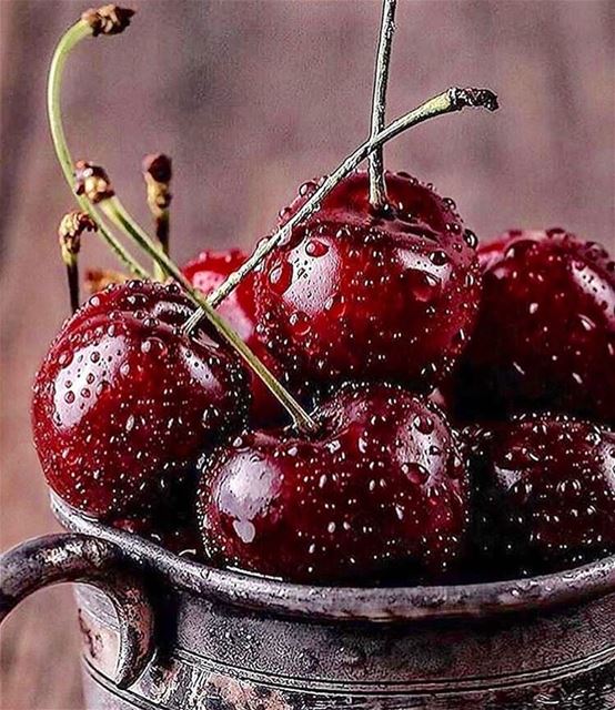  cherry  fresh livelovefruits  lebanon  lebanontimes  may red...