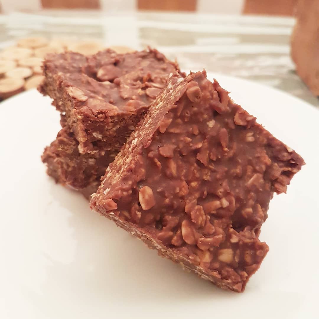 Chewy Bars🌸Ingredients🌸3 cups of Corn Flakes Cereal1 cup of rolled... (Montreal, Quebec)