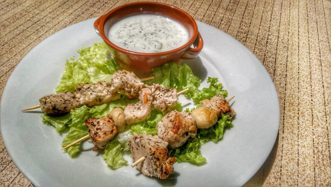 Chicken Souvlaki with Tzatziki and Moujadara with Cabbage Salad for lunch... (Em's cuisine)