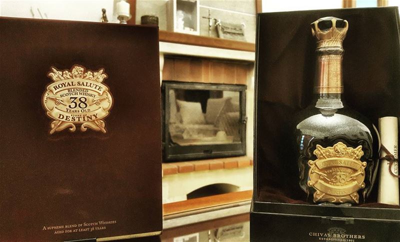  chivas  chivas_regal  38years  royal_salute  stone_of_destiny  whisky ...