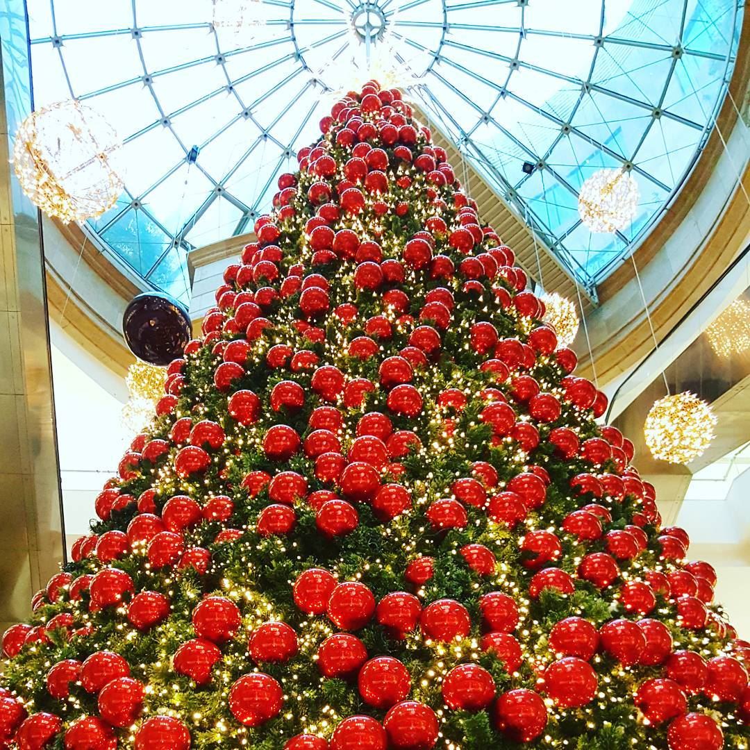  christmas  christmaspirit  christmas_tree  lemall  joy  december  2016 ... (Le Mall, Habtoor)