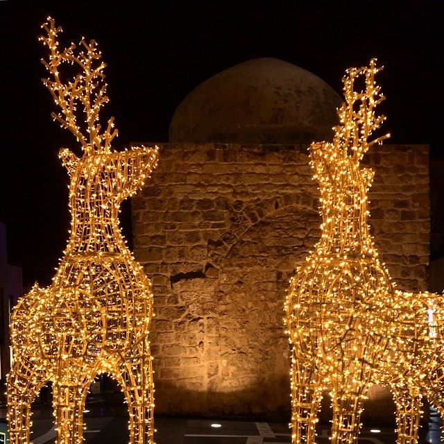 Christmas decoration with a Mosque in the background..  Diversity ...