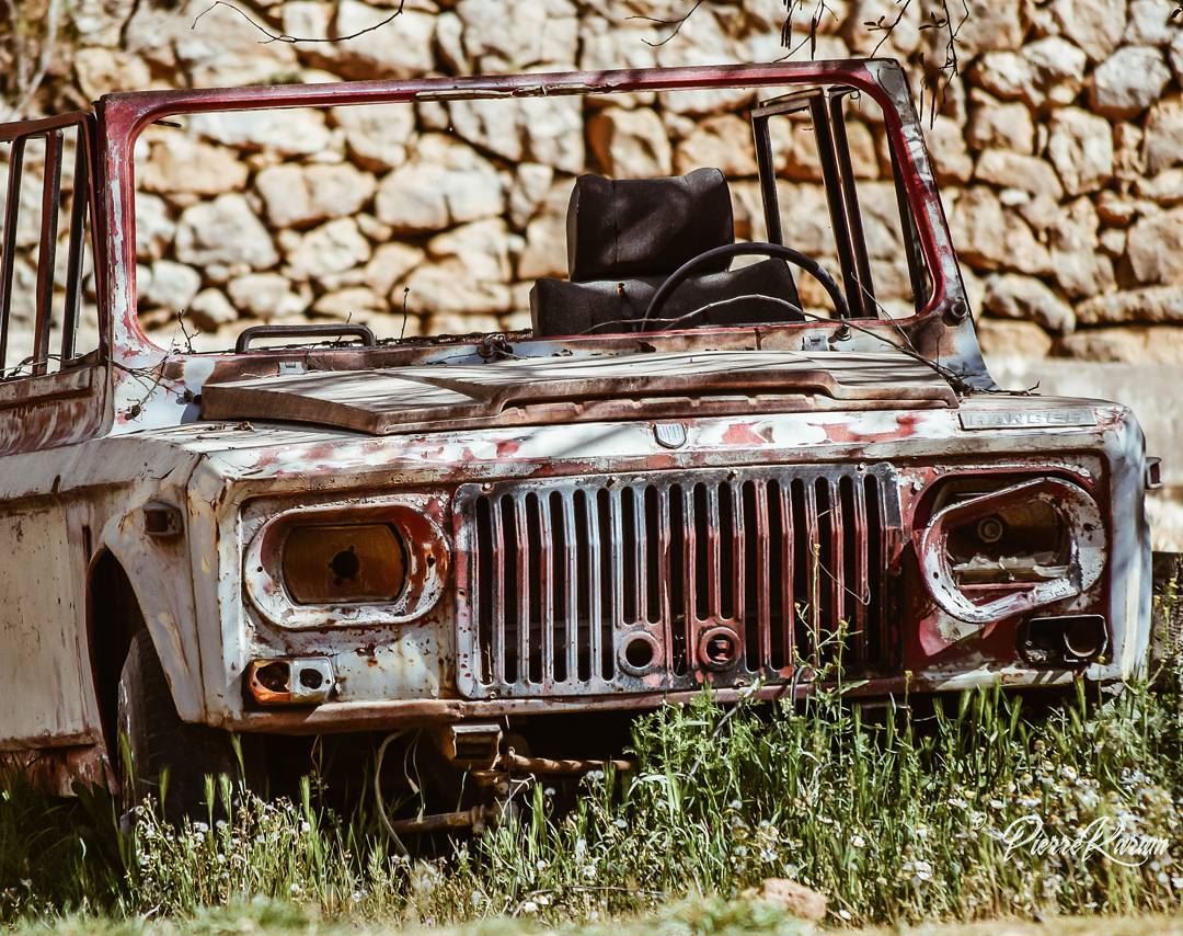  classiccars  aro  romanian  car  abandoned  rusty  instalike  instagood...