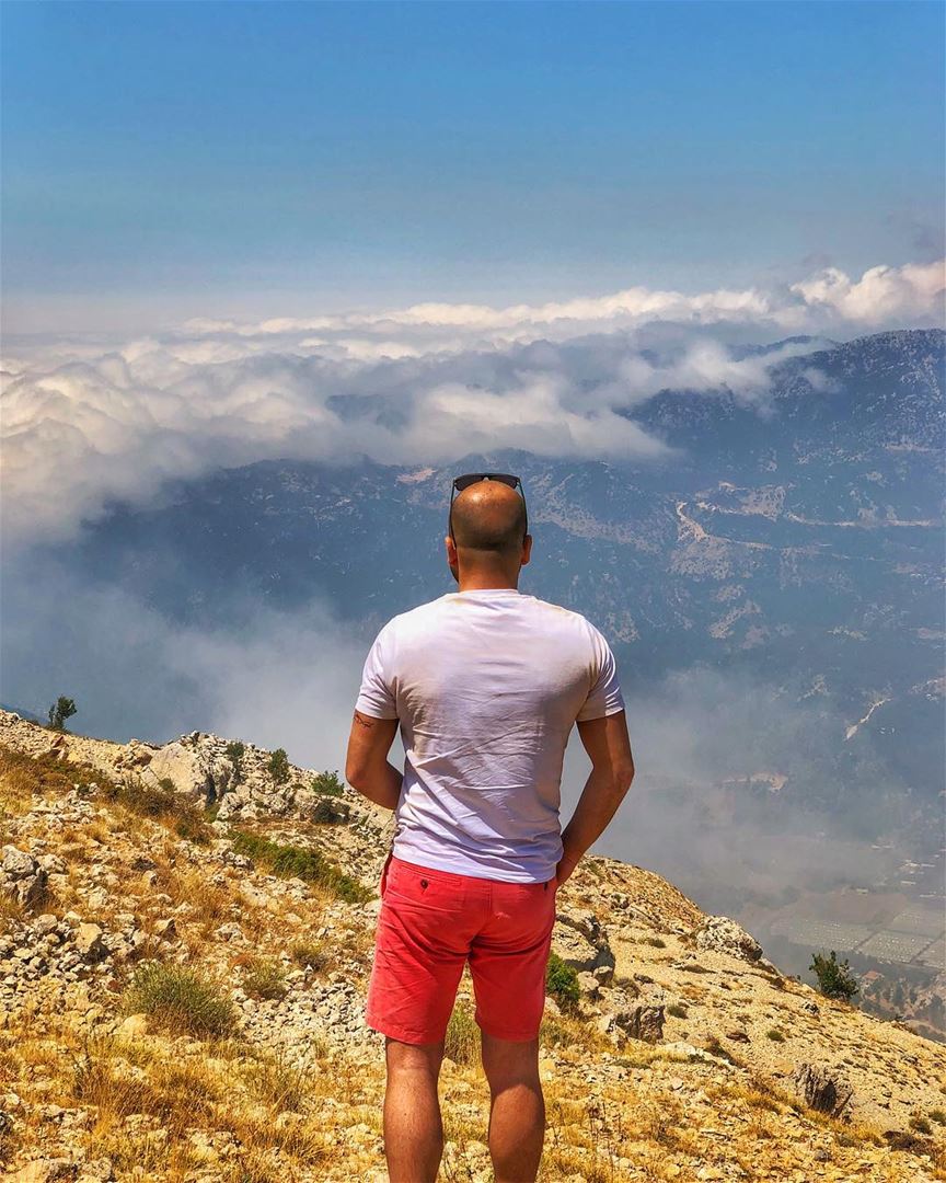 Clouds invasion ☁️ .... clouds  mountains  view  viewfromthetop ... (Lasa, Mont-Liban, Lebanon)