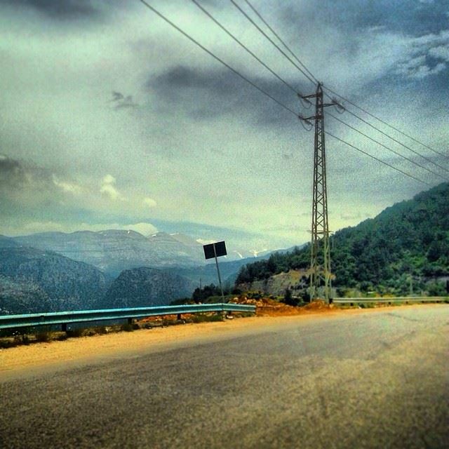 Communicant  spiritual  landscapes  beautiful  lebanon  mountains ...