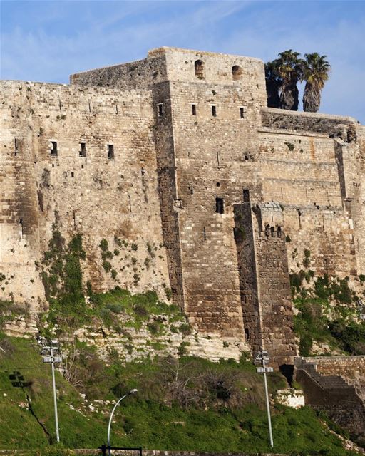 Construída inicialmente no século 12 pelos antigos cavaleiros francos das... (Tripoli, Lebanon)