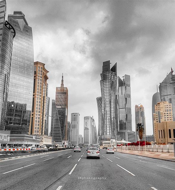 Doha City 🇶🇦..Have a great weekend 😊 * amazing_qatar  qatarism ... (Doha)