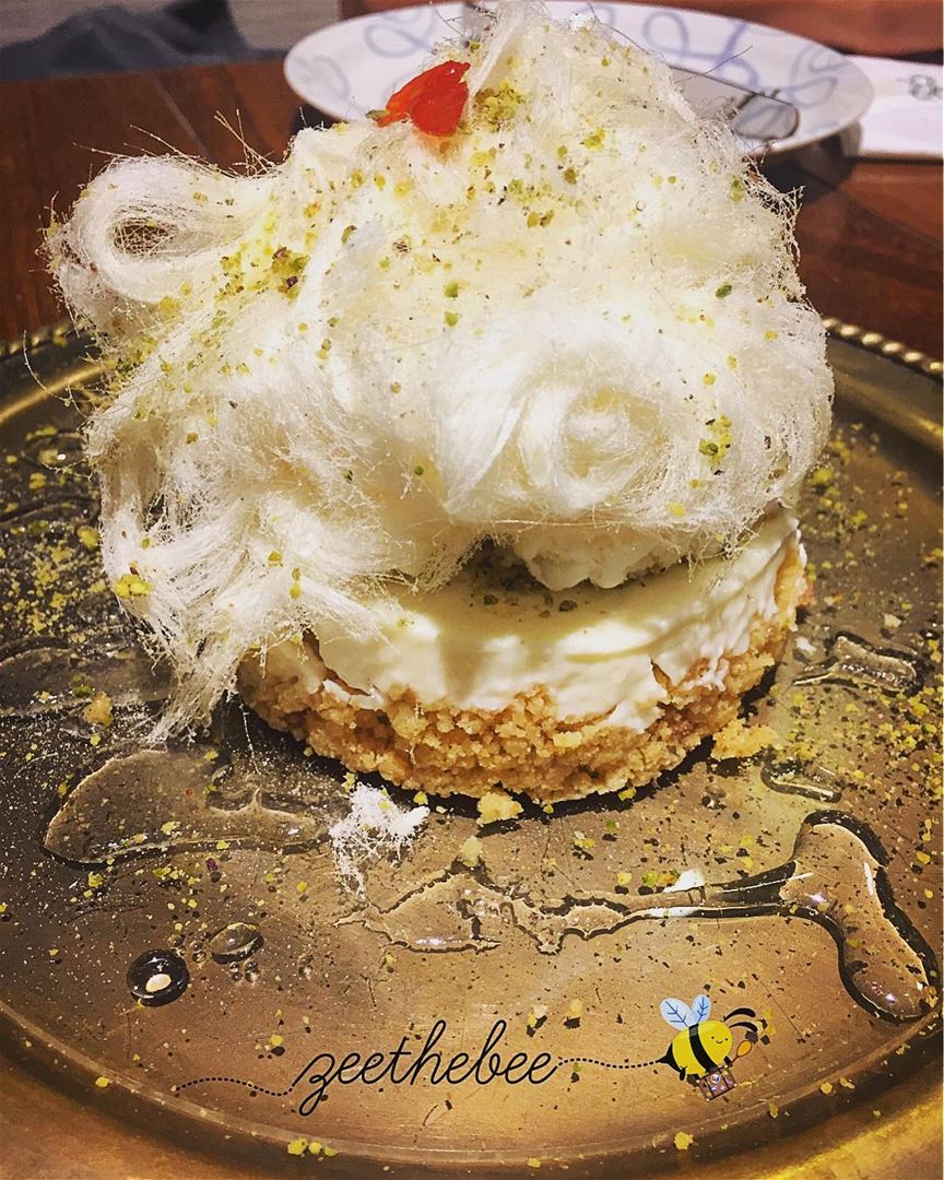 Drooling over this dessert at @abdelwahabrest 🤤🐝...... drooling ... (Abd El Wahab Abc)