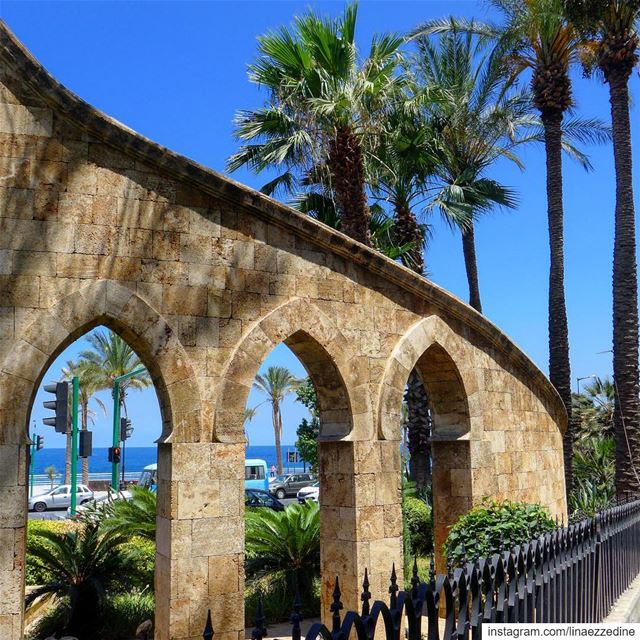 Each arch is an opportunity depending how u see it... .@lebanonlivinglegac (Ain El Mreisse, Beyrouth, Lebanon)