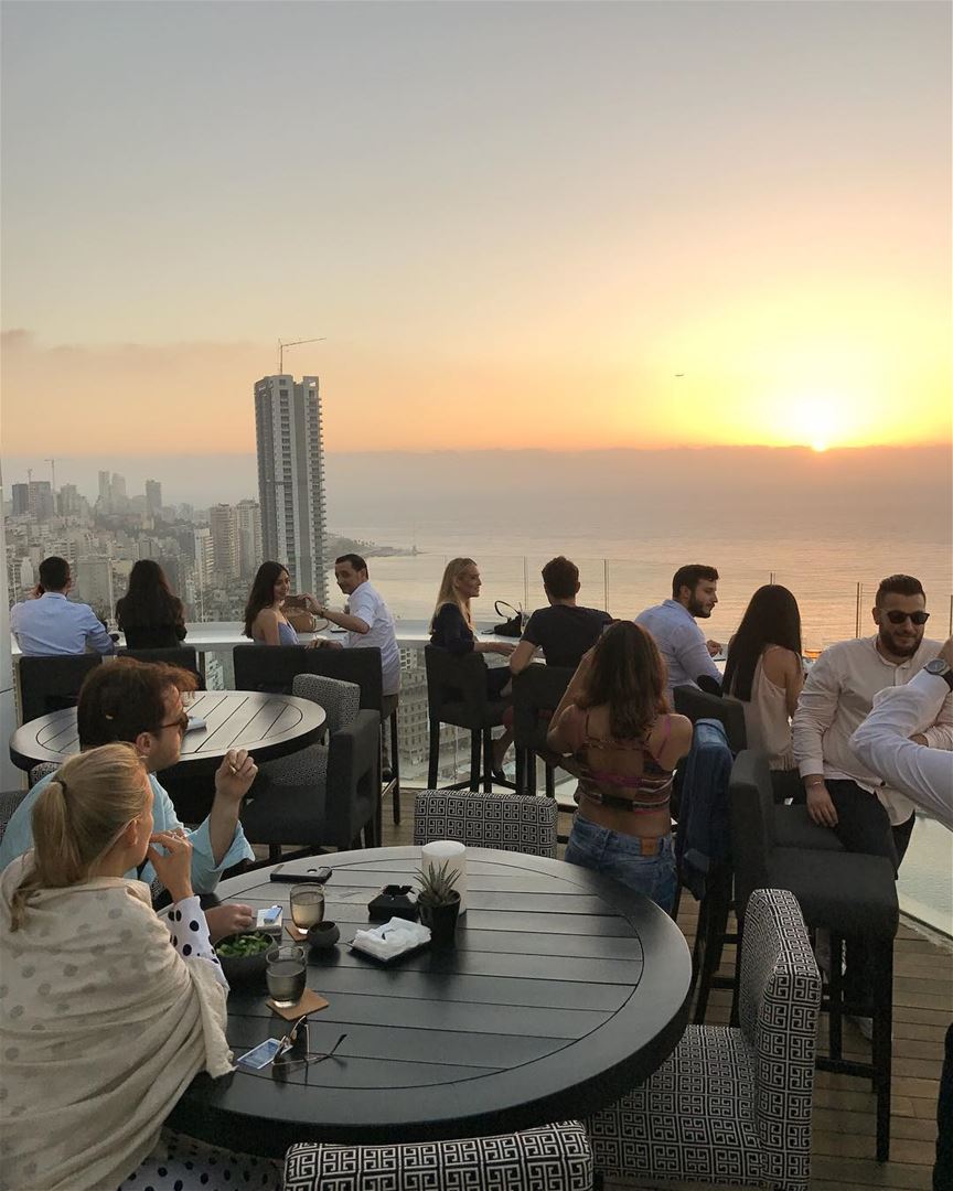 Echanted evening @fsbeirut  aboutlastnight 💫.... sunset  terrace ... (Four Seasons Hotel Beirut)