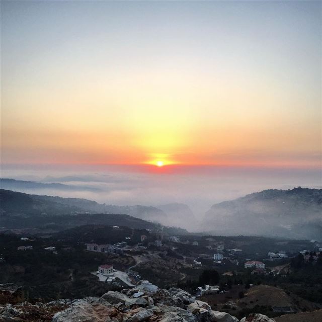  ehden  liban  sunset  photooftheday  picoftheday  nofilterneeded  hot ... (Ehden, Lebanon)