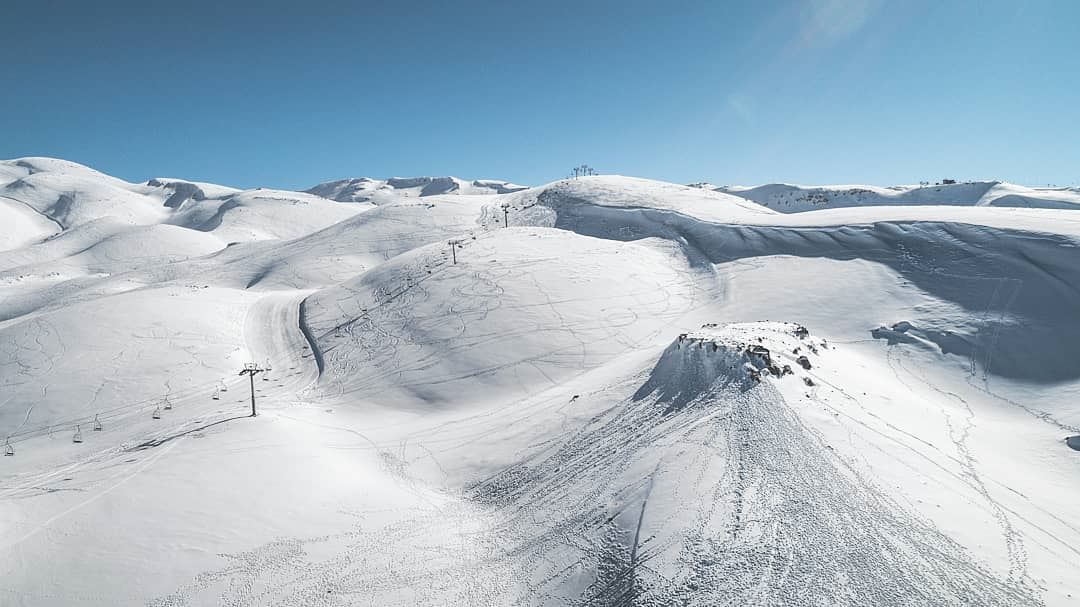 Empty slopes calling 🏂!!••• lebanon  beirut  beiruting  snow  slopes ... (Mzaar Kfardebian)