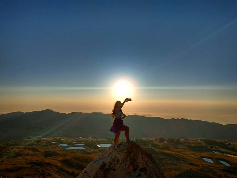 Enjoy the  beauty of a  sunset credits to @shaya_nancy   breathtaking ... (Akoura, Mont-Liban, Lebanon)
