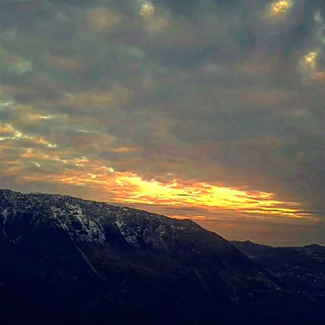 Enjoy the beauty of a sunset..😍 (Qartaba)