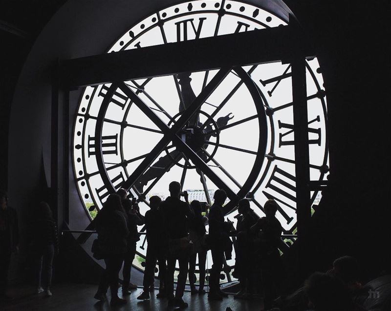 -Even a broken clock is right twice a day -... clock  blackandwhite ... (Musée d'Orsay)