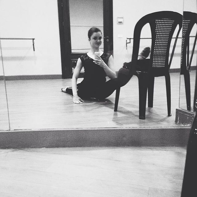 Every day with the split🙈 (Caracalla Dance School)