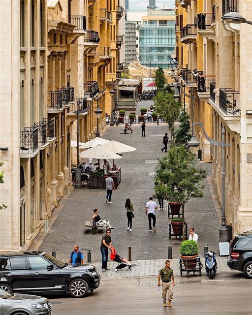 🇱🇧 Every street has its secrets, its stories... and some of them are... (Downtown Beirut)