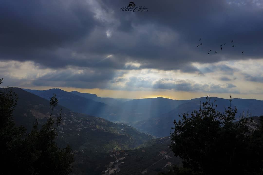 Every sunset brings the promise of a new.• • •  chouf  shoufreserve ...