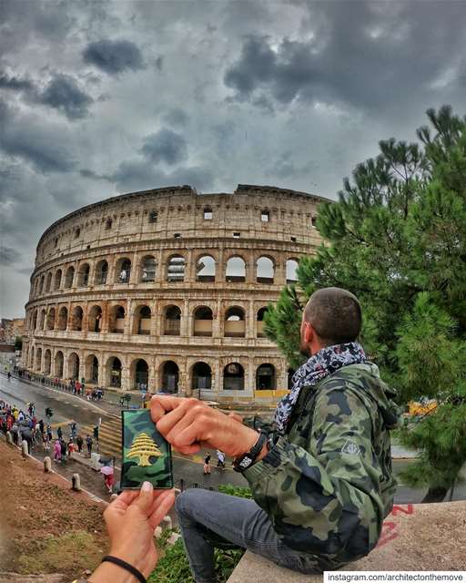 Everywhere I go 🇱🇧 ... (Colloseum di Roma, Piazza del Colosseo, Roma, Italia)