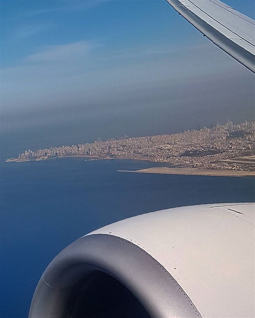 ... Exact location of Beirut: between a jet engine and a wing 😁😆------... (Beirut, Lebanon)