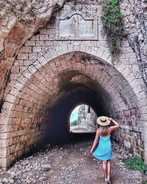 Exploring ancient train tunnels in the North of Lebanon, with a gorgeous... (Chekka Aatîqa, Liban-Nord, Lebanon)