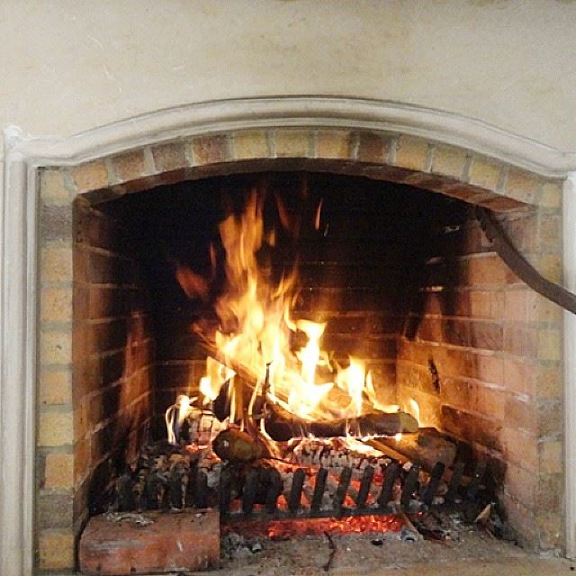 fireplace fire feu cheminée mountain autumn