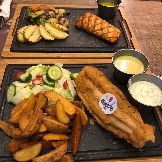 Fish filet or salmon ?! I go for the salmon 😋😍  zgharta  bnachii  sahseh... (Sa7Se7)