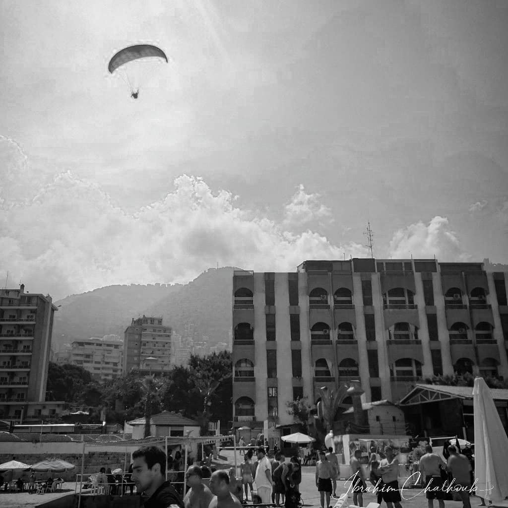 Fly -  ichalhoub in  jounieh  Lebanon shooting with a mobile phone ...