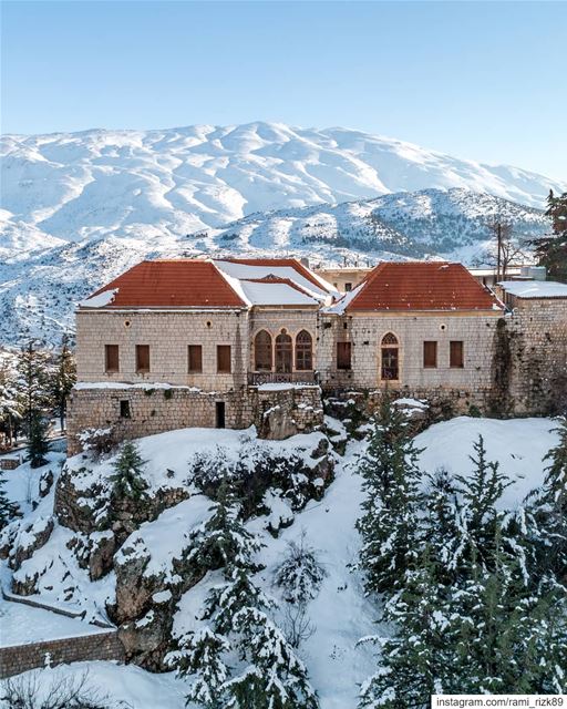 Fortress of Independence 🗻... rachaya  rashaya  bekaa  hermon  snow ... (Rachaïya, Béqaa, Lebanon)