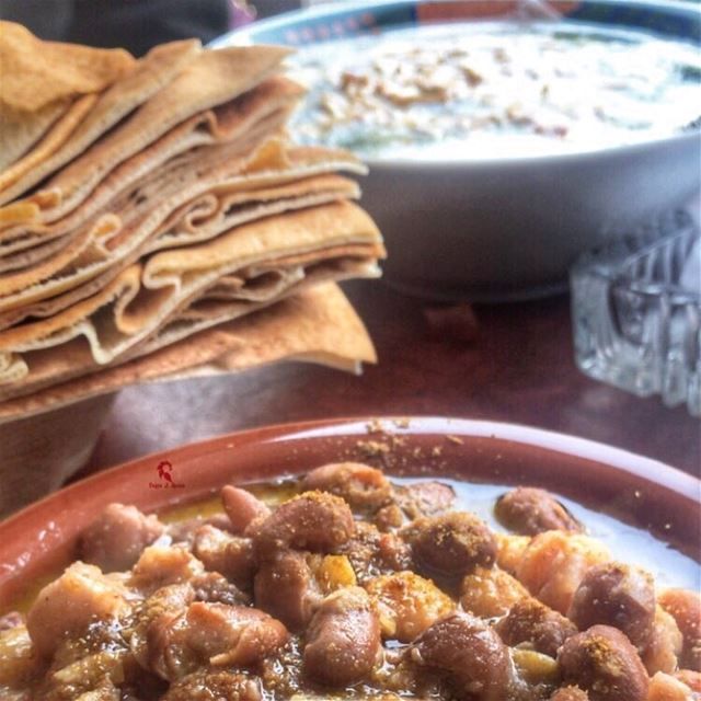 Foul and Fatteh the perfect breakfast combination after the holidays 😍 .= (Ad Dikwani, Mont-Liban, Lebanon)