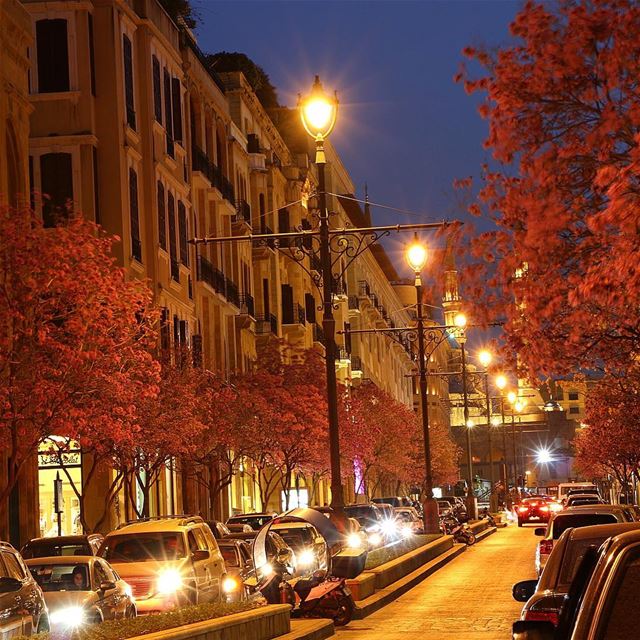 Good evening b e i r u t 🌆  streetstyle lights lighting city love piece... (Downtown Beirut)