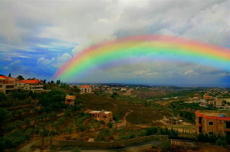 Good evening dear followers with this amazing view 🌈Photo taken by @plac (Ghassâniye, Al Janub, Lebanon)