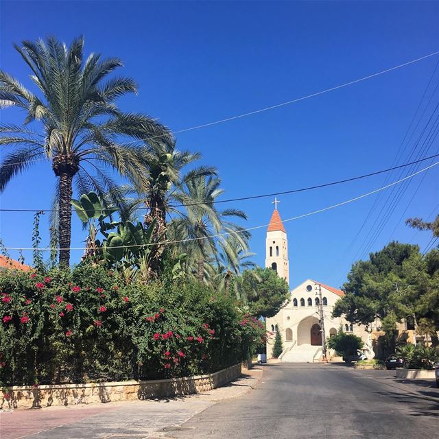 Good Morning from Bramieh! bramiyeh  saida  livelovesaida  churches ... (Bramiyé, Liban-Sud, Lebanon)