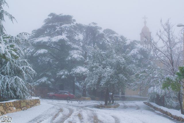 Good morning from Kfarhouna❄ snow  winter  lebanon  southlebanon  south ...