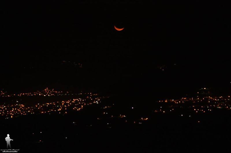 Goodnight from Al bekaa livelovebekaa  livelovebeirut  ptklebanon ... (Qaraaoun, Béqaa, Lebanon)