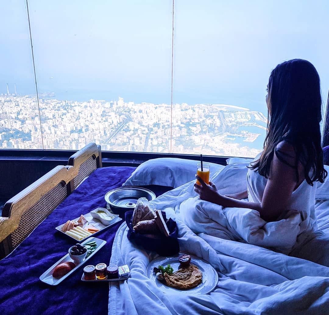 Happiness is..Breakfast in bed 😍🌞 📷 @christelle.fares SundayVibes ... (Bay Lodge)