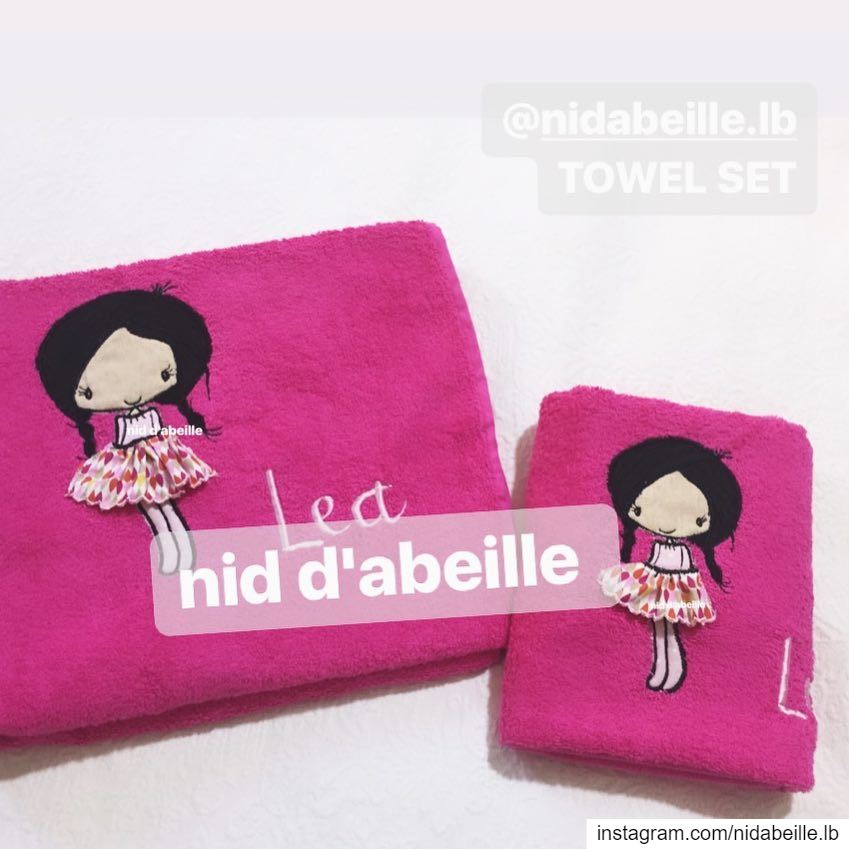 Happy 😊keep the GOODvibes! Write it on fabric by nid d'abeille ...