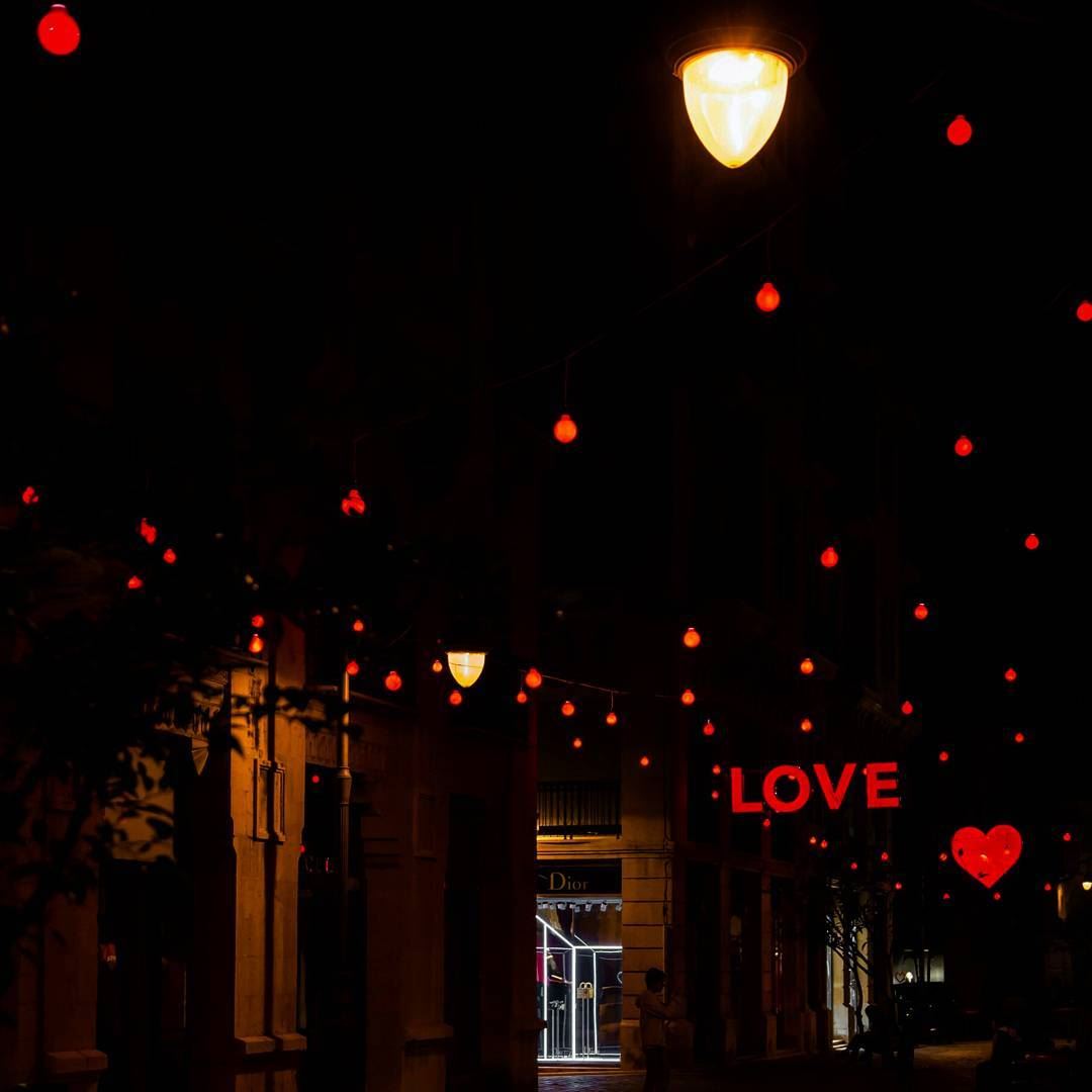 Happy Love Everywhere ❤️😍🌹  Love  valentines  Valentinesday  Red  Lights... (Downtown Beirut)
