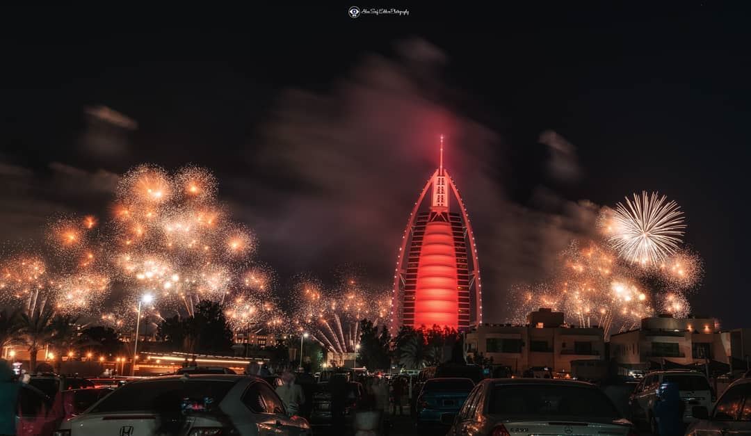 Happy New year 2018 from the centre of now  Dubai  happy  new  year  2018... (Burj Al Arab)