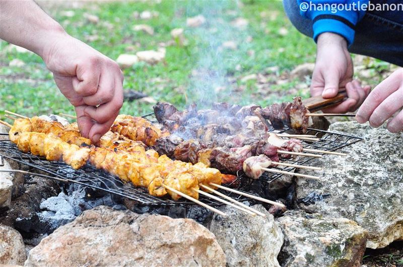 Happy sunday, let your  bbq be  authentic !  مشاوي_والشباب---------------