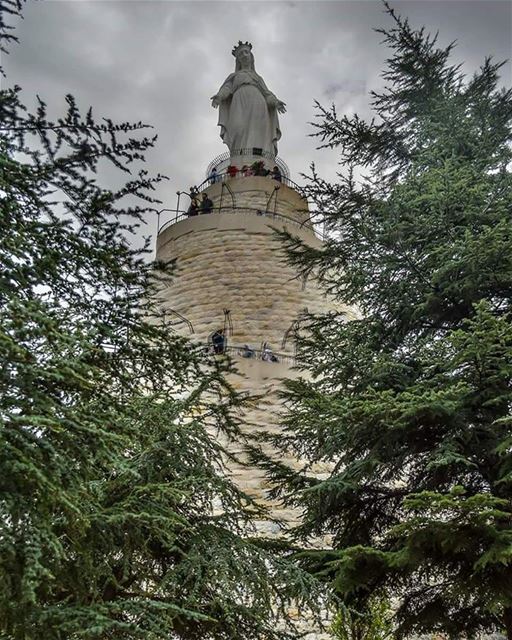 Have a  blessed  day 😊 lebanon_hdr  jounieh  harissa  trees  hdr ... (Saydet Harissa)
