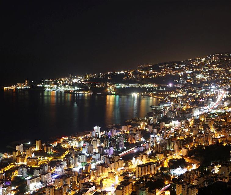 Have a blessed night 🌃.... nightshot lighting lights lightpainting... (Jounieh, Liban)